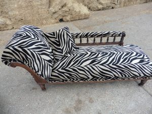 Recovered chaise