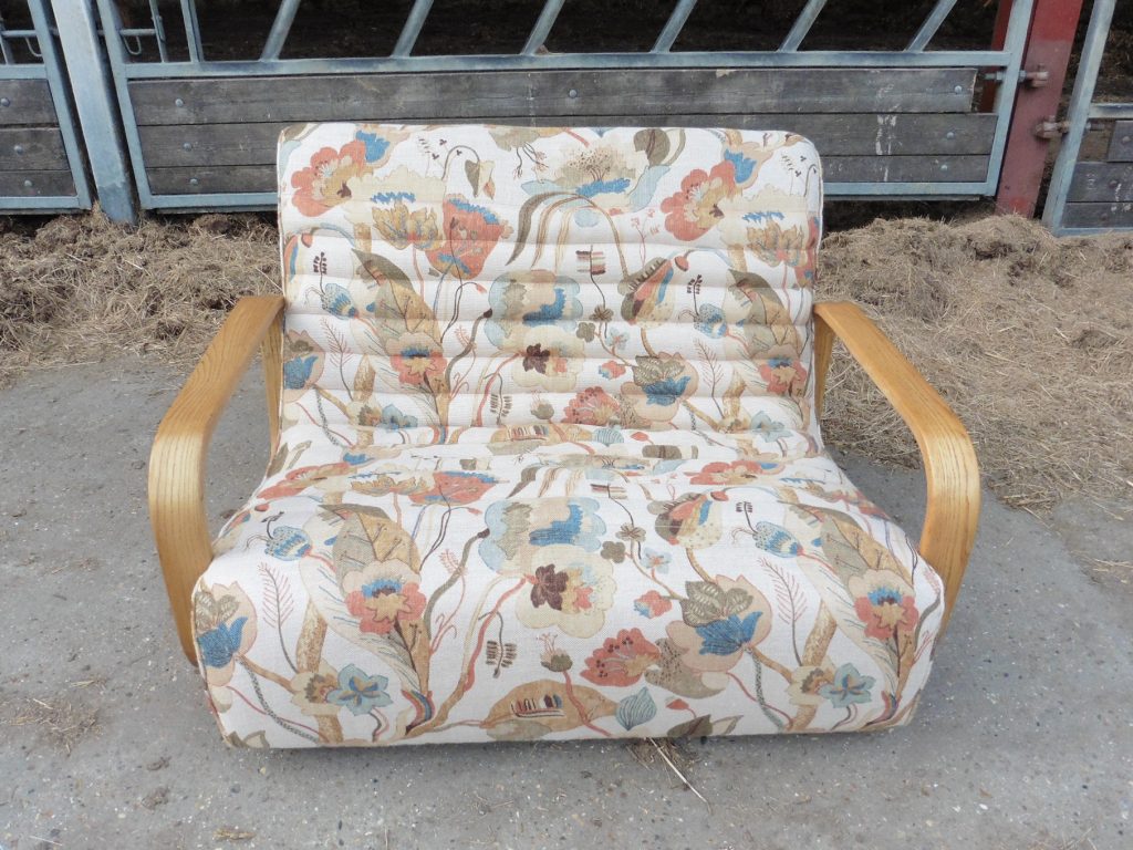 Halabala recover reupholster Chelmsford Essex Upholsterer Fobbing Stanford Le Hope (3)