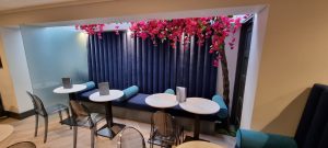 italian restaurant banquette seating