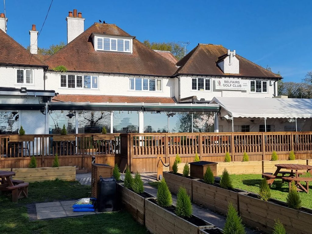 weather-proof pub seating Leigh-on-Sea Essex